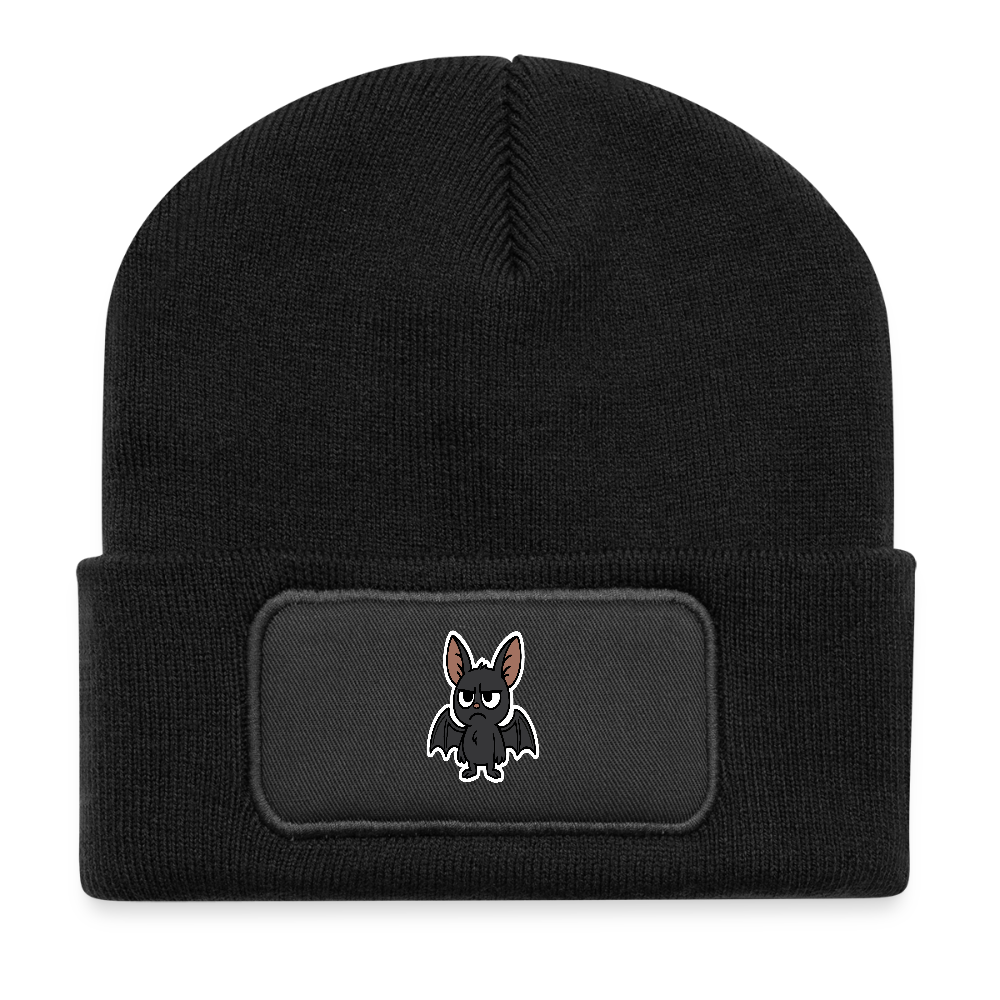 Fledermaus mit Augenrollen – Sozial, aber selektiv -Casual Patch Beanie - Schwarz