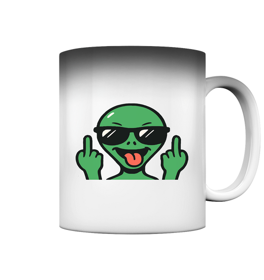 Alien mit Mittelfinger – Grüße vom Planeten Genervt - Magic Mug