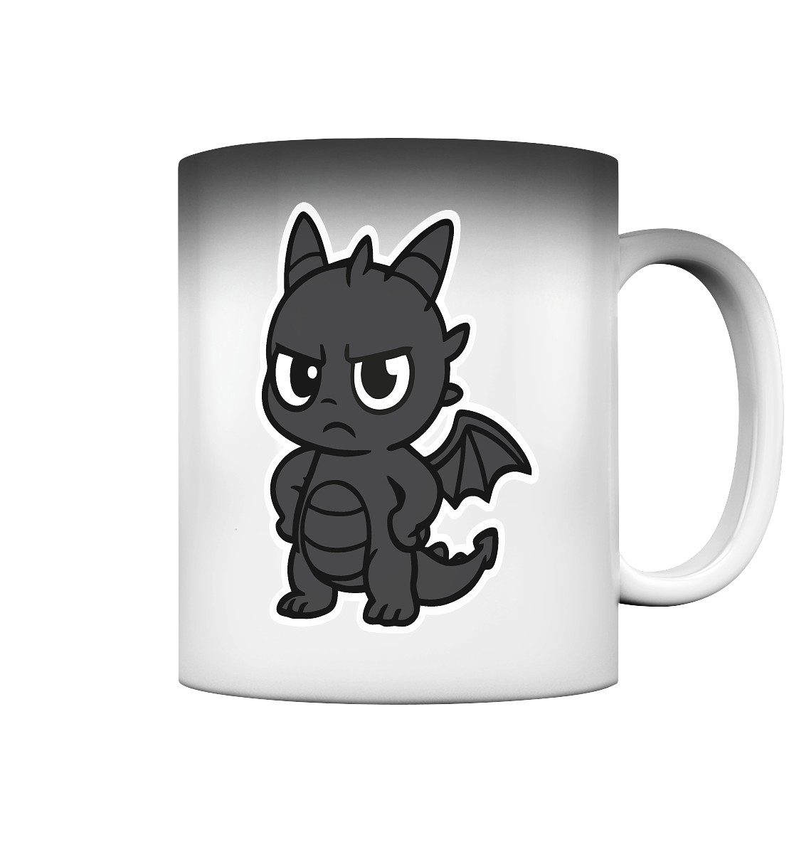 Babydrache mit schiefem Blick – Mini, aber meinungsstark - Magic Mug
