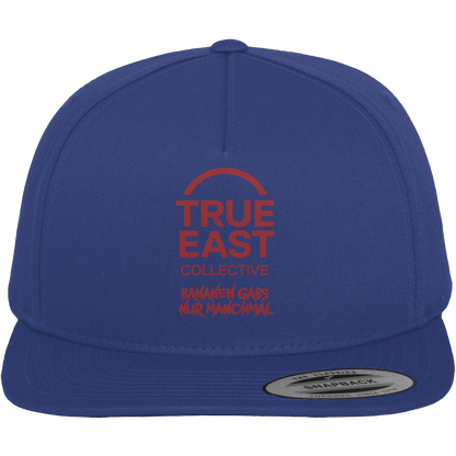 Bananen gab’s – nur manchmal & True East Logo - Erinnerung trifft Streetwear - Premium Snapback