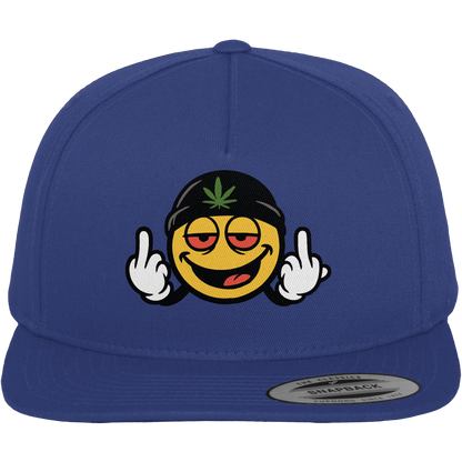 Smiley mit Mittelfinger – Lächeln. Ziehen. Grenzen setzen. - Premium Snapback